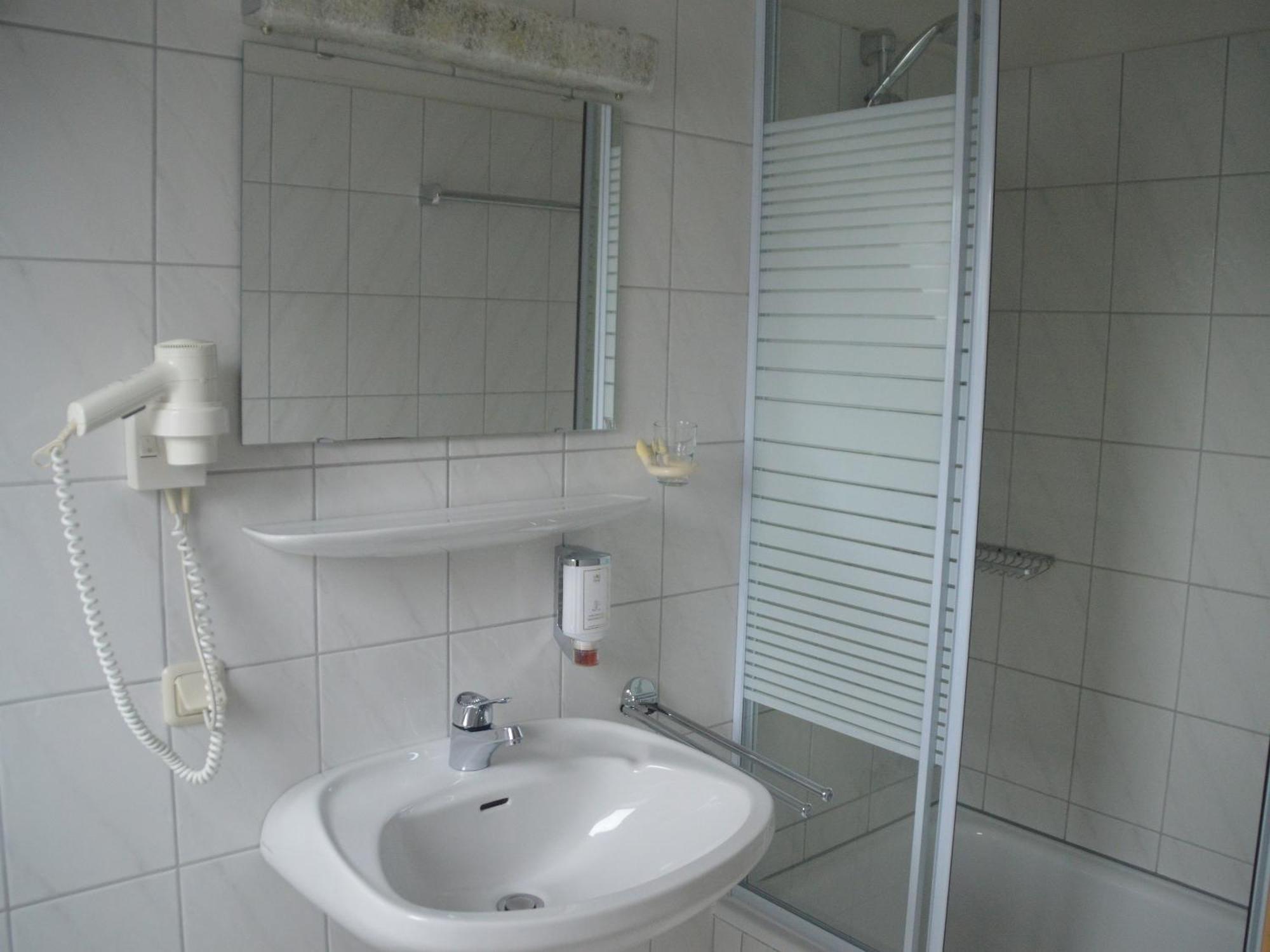 Zum Weserdampfschiff Bad Karlshafen Phòng bức ảnh
